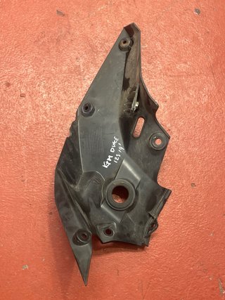 Carenado interior derecho ktm duke 125 2019