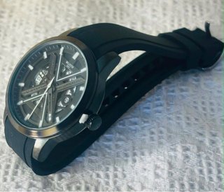 Reloj WLSTH Negro y Plateado