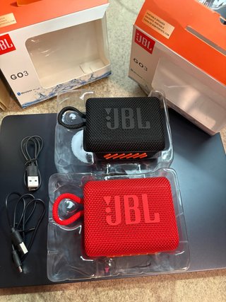 Altavoz JBL GO3 (Negro y Rojo)