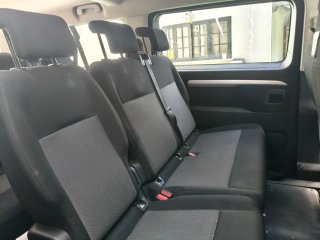 Peugeot Traveller 2020