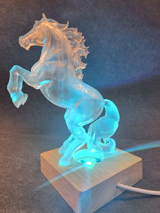 Mustang resina 3d