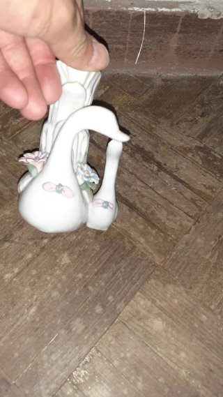Florero Pequeño Cisnes Porcelana buen estado
