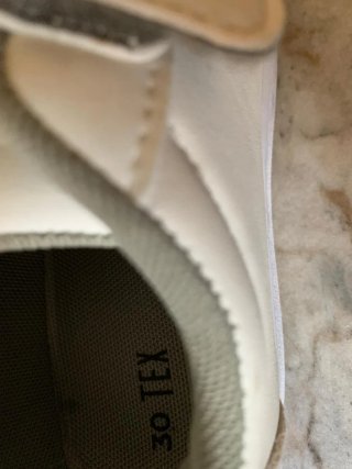Zapatos blancos niño velcro