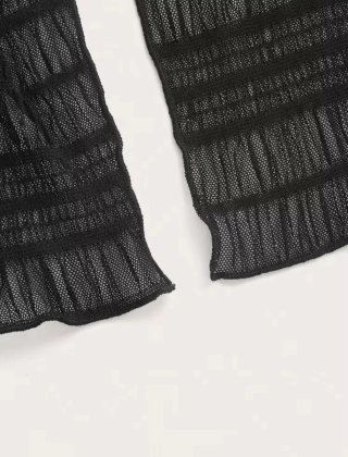 Top halter negro malla