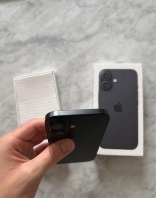 iPhone 16 128GB Nero Spaziale