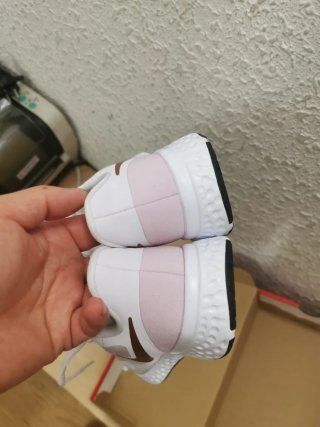 Sneakers Nike Donna Bianche e Dorate