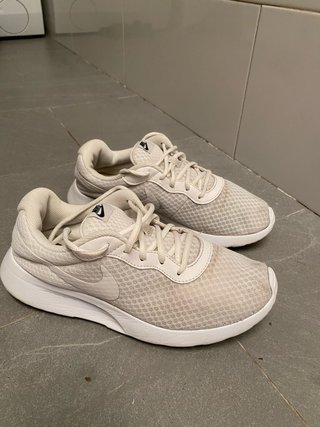 Zapatillas Nike Tanjun Talla 42