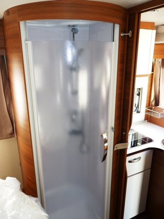 Autocaravana Modelo ELNAGH BARON 581 Perfilada