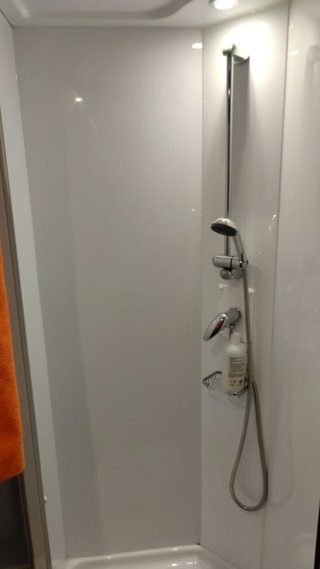 Autocaravana Modelo ELNAGH BARON 581 Perfilada