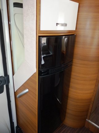 Autocaravana Modelo ELNAGH BARON 581 Perfilada