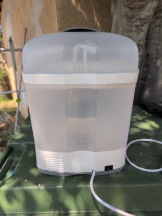Esterilizador de biberones eléctrico