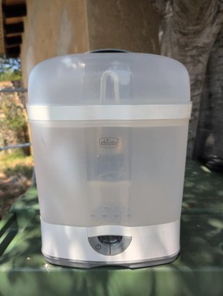 Esterilizador de biberones eléctrico
