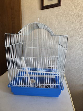 Jaula mediana para pájaros