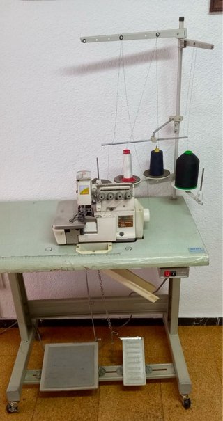 Remalladora industrial GEM 2100A con mesa