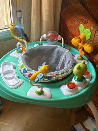 Mesa de juegos para bebé