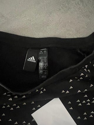 Felpa Adidas Donna Nera con Triangoli Bianchi