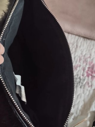 Bolso negro Stradivarius de plumas. Nuevo sin uso