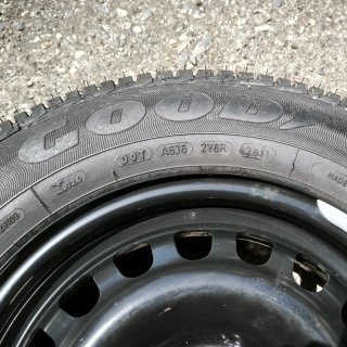 Cerchione + Copertone Goodyear 185/70R14