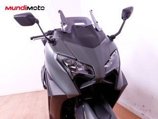 YAMAHA T-MAX 560 DX