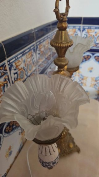 Lámpara de mesa bronce y cerámica vintage