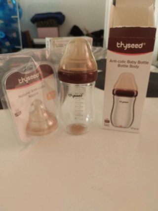 Biberón Thyseed Anti-cólicos Efecto Pecho