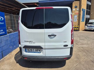 Ford Transit Custom 9 plzs 2.2Tdci 100cv año 03/13