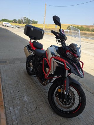 Benelli TRK 702X Adventure Moto