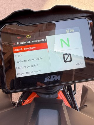 KTM 1290 Super Duke R