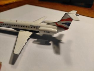 Maqueta avion Embraer ERJ145