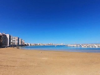Casa adosada en venta en La Siesta - El Salado - Torreta en Torrevieja