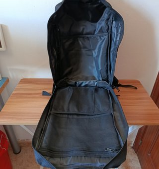 Mochila táctica negra impermeable 45L - Nueva