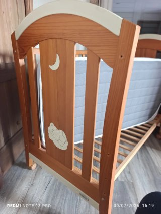 Cuna de madera Trama