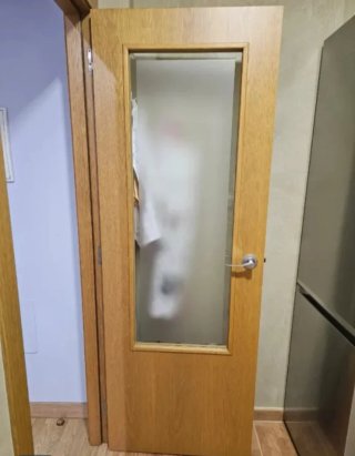Puerta madera con cristal