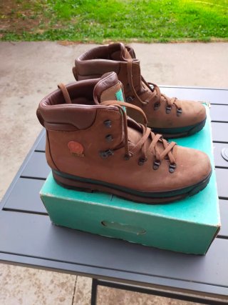 Scarponi trekking Aku uomo Gore-Tex