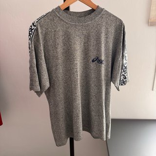 Camiseta Asics Vintage