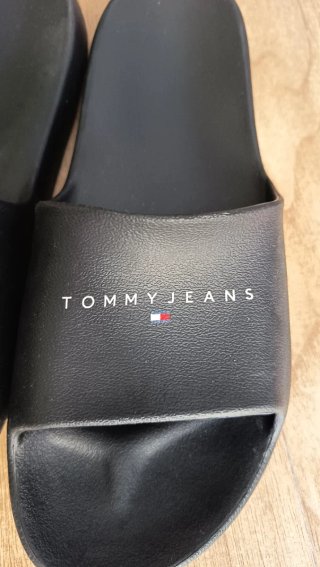 Chanclas Tommy Hilfiger Negras