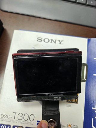 Sony Cyber-shot DSC-T300 Roja + Caja + Funda + Car