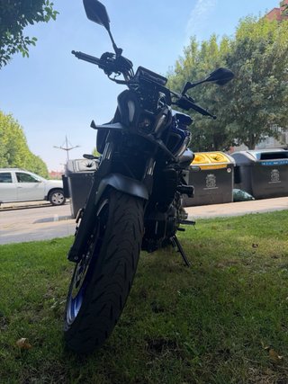 Moto Yamaha MT07 limitada para carnet A2