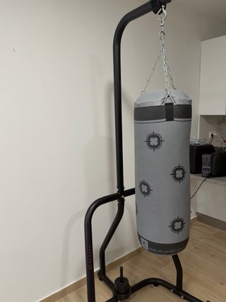 Saco de boxeo con soporte de pie – Como nuevo