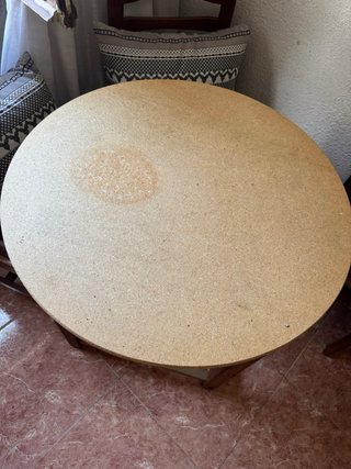 Mesa camilla redonda de madera y corcho