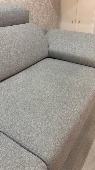 Sofá 2 plazas tela gris.