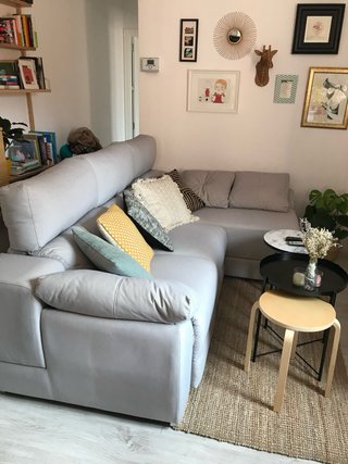 Sofá Chaise Longue Eléctrico Gris. Marca acomodel