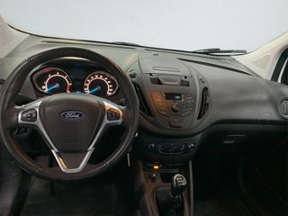 Ford Transit Courier 2021