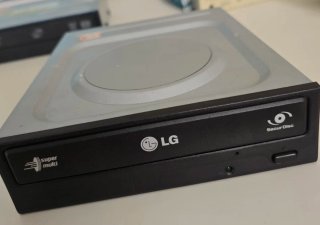 Grabadora interna de DVD y CD de la marca LG