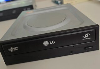 Grabadora interna de DVD y CD de la marca LG