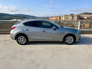 Mazda 3 2016