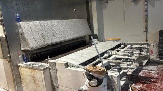 Horno de túnel industrial con cinta