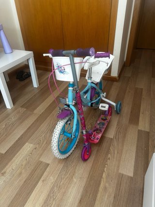 Bicicleta infantil Frozen 14” con ruedines