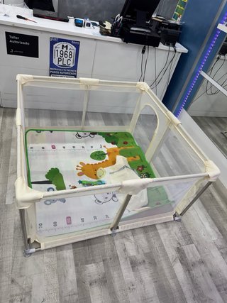 Parque infantil de juegos