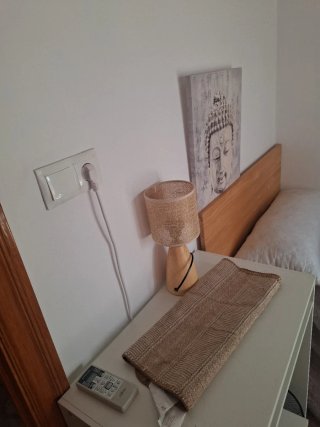 Se alquila habitación En El Prat Llobregat a chica
